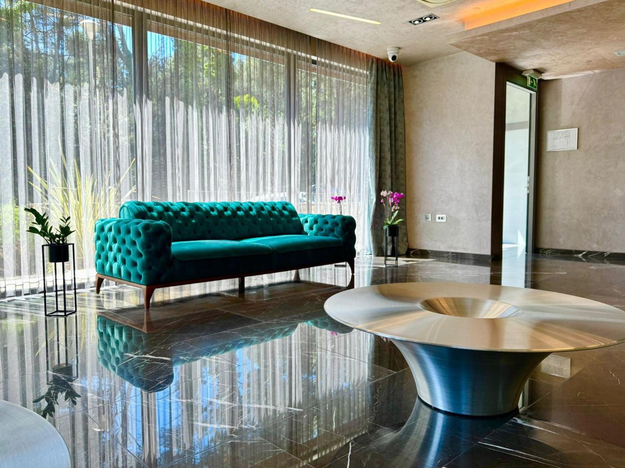 Hotel Arupinum โรวีน ภายนอก รูปภาพ